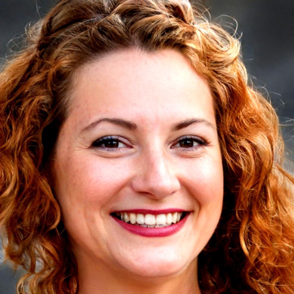 Porträt von Clara Zimmermann, Finanzexpertin